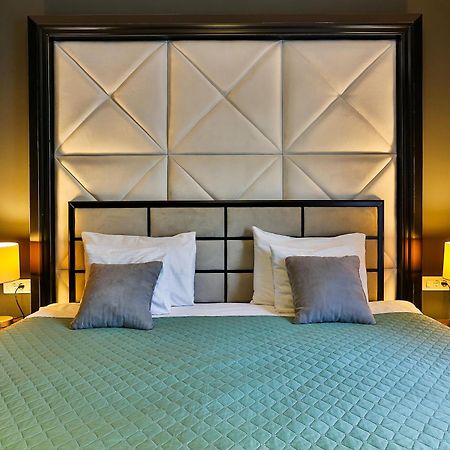 Maresia Boutique Suites Budva Buitenkant foto