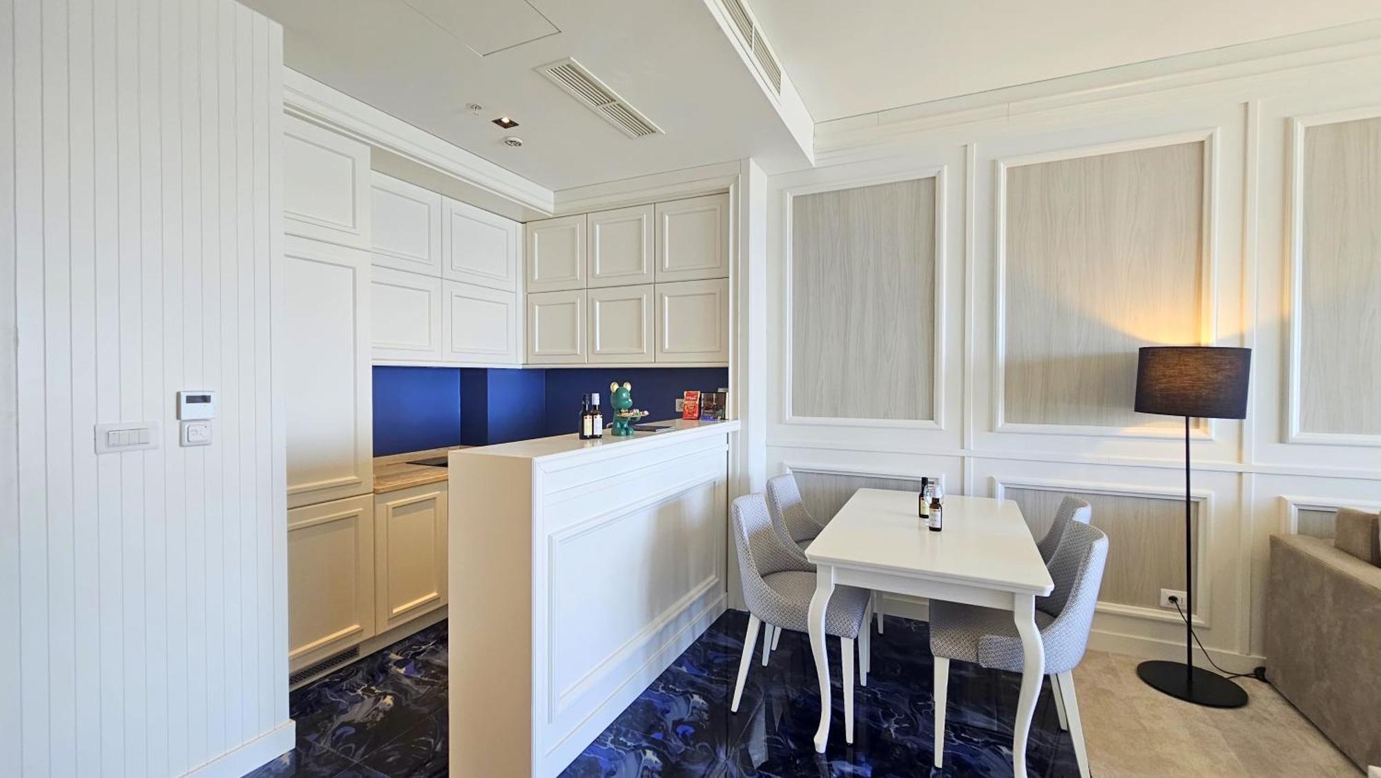 Maresia Boutique Suites Budva Buitenkant foto