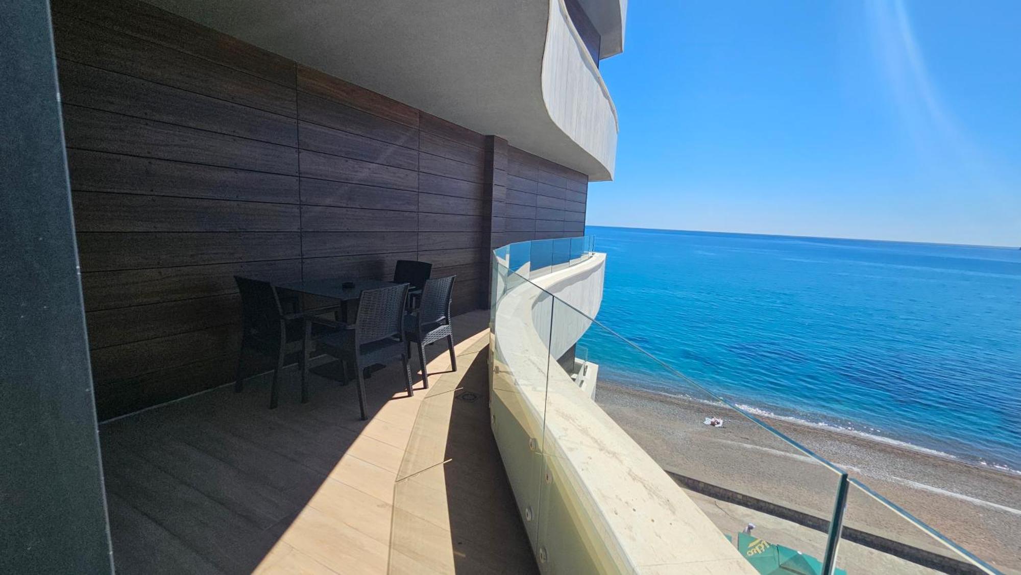 Maresia Boutique Suites Budva Buitenkant foto