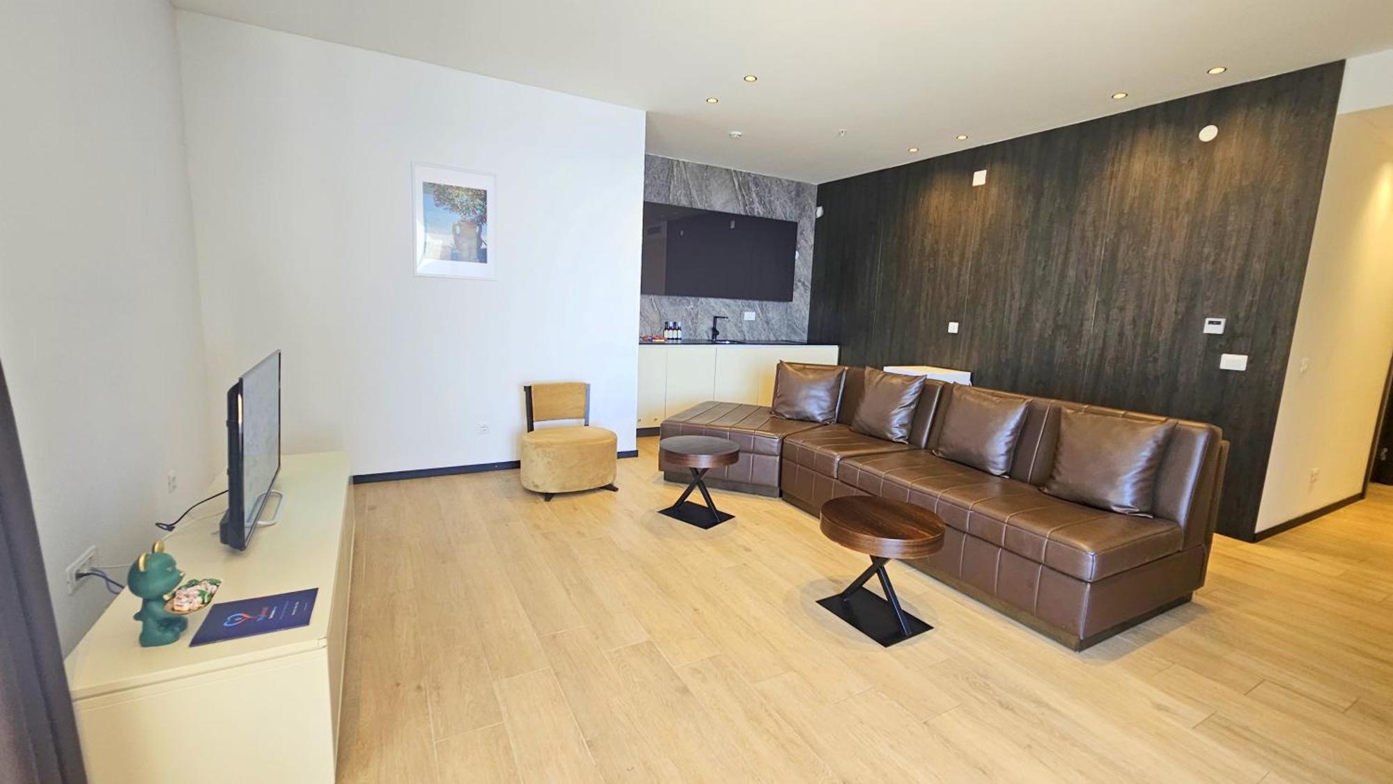 Maresia Boutique Suites Budva Buitenkant foto