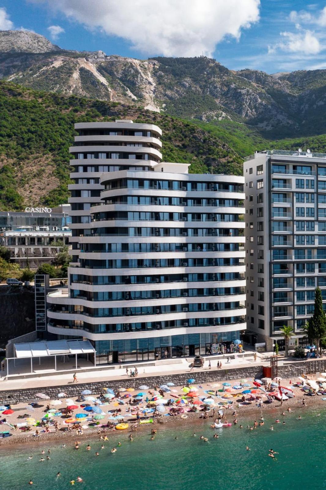 Maresia Boutique Suites Budva Buitenkant foto